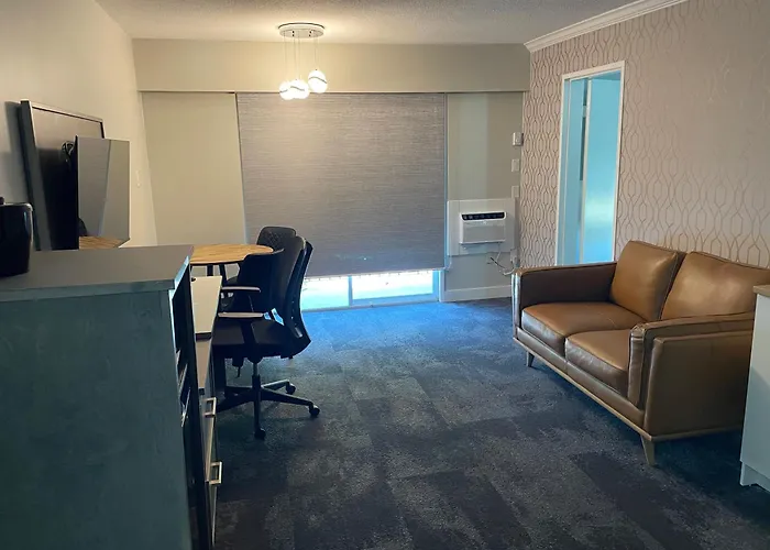 The Vic, Ascend Hotel Collection