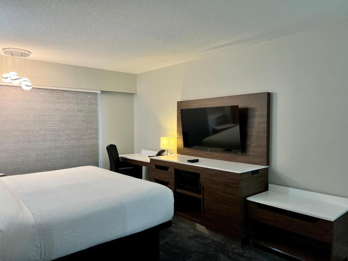 The Vic, Ascend Collection Hotel Victoria
